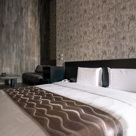 58˚ Hotspring Hotel Jiaoxi Bagian luar foto