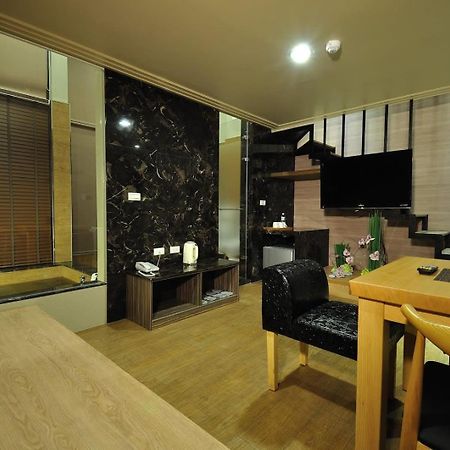 58˚ Hotspring Hotel Jiaoxi Ruang foto