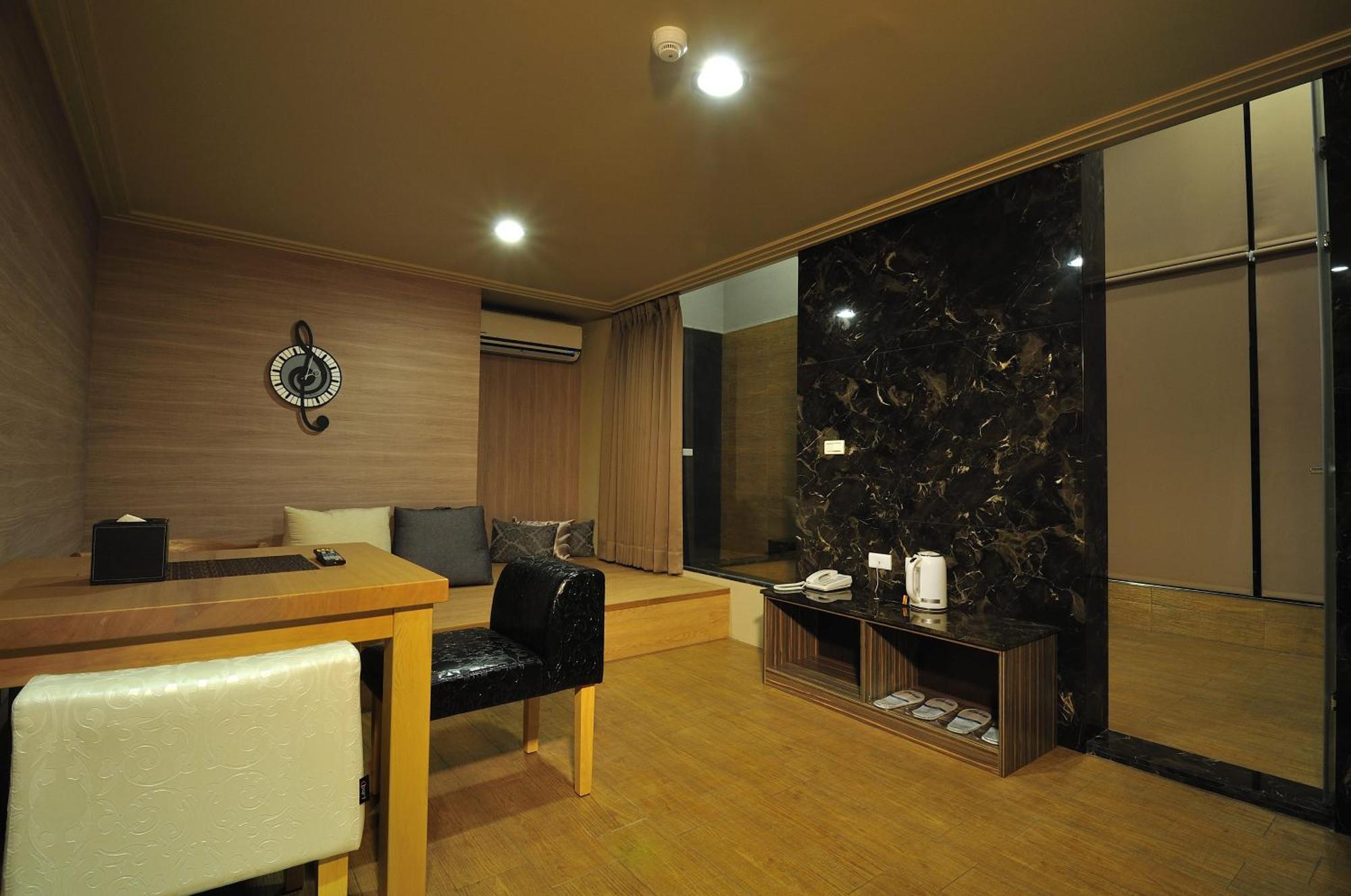 58˚ Hotspring Hotel Jiaoxi Ruang foto