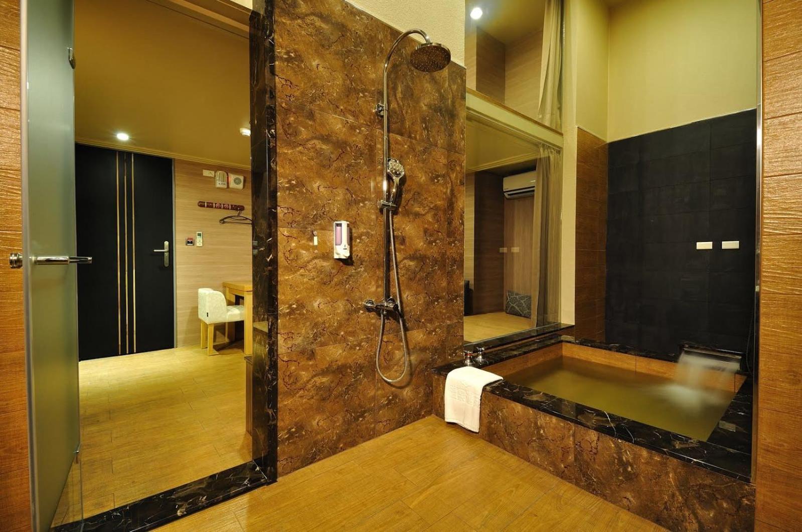 58˚ Hotspring Hotel Jiaoxi Ruang foto